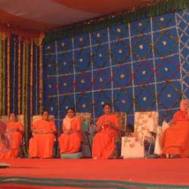 2001-11-14 - P.P.Jasuben's 40th Divine Day, Opening Ceremony and Chopda Poojan Mahapooja - Vallabh Vidyanagar Jyot