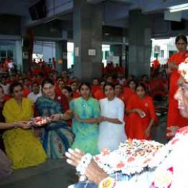 Aug 2005 - P.P.Jyotiben's Divine Day VV - 15th Aug