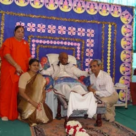 Jan 2005 - P.P.Jasuben's Divine Day - 5th Jan
