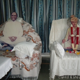 MAR 2011-Bhagatji Maharaj Pragatya Din