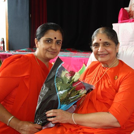 Param Puja Sonaba and Param Pujya Deviben samaiyo