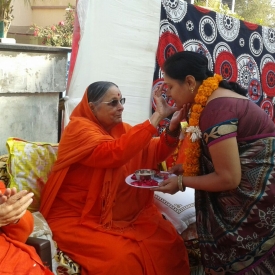 11-01-16 P.Narmadaben akshardham gaman